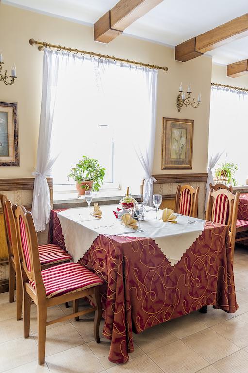 Uroczysko Bed & Breakfast Jastrowie Exterior photo